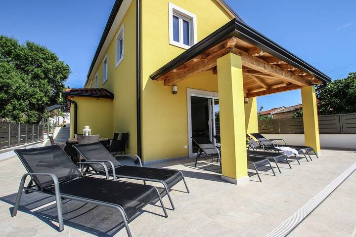 Villa für 8 Personen, mit Garten und Pool in Porec und Umgebung - 3