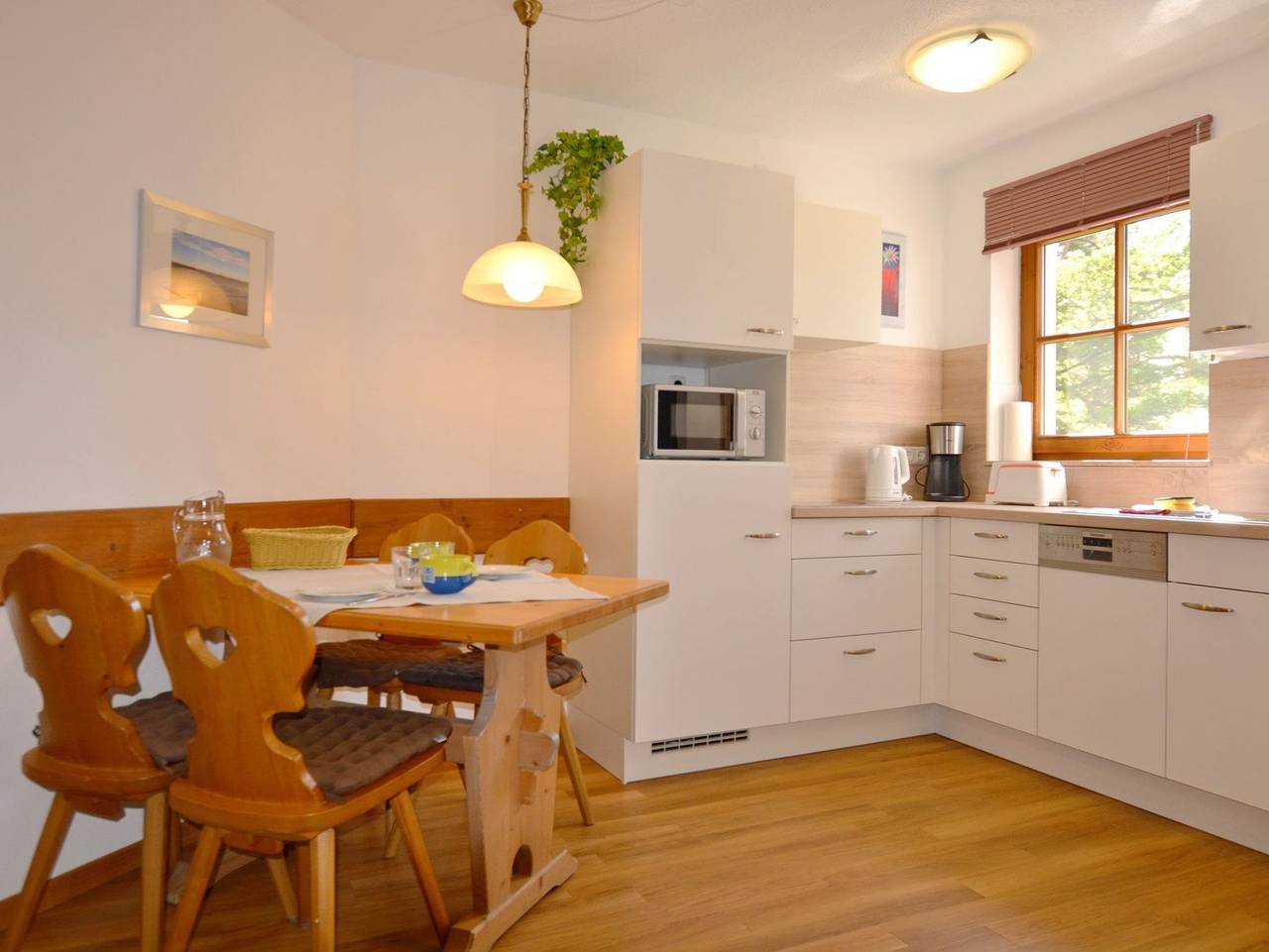 Ganze Ferienwohnung, Ferienresidenz Chiemseestrand - Apartment 10 - Ferienresidenz Chiemseestrand - Apartment 10 in Chieming, Chiemsee