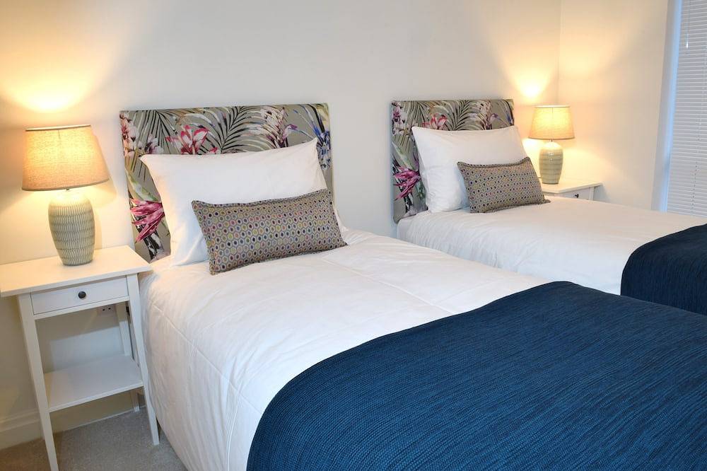 Entire apartment, Westlake Apartment No. 4 in Hampton, Peterborough in Hampton Hargate and Vale, Peterborough