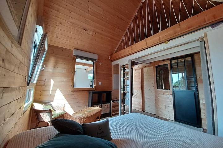 Gîte pour 4 personnes, avec jardin à Lancieux - 2