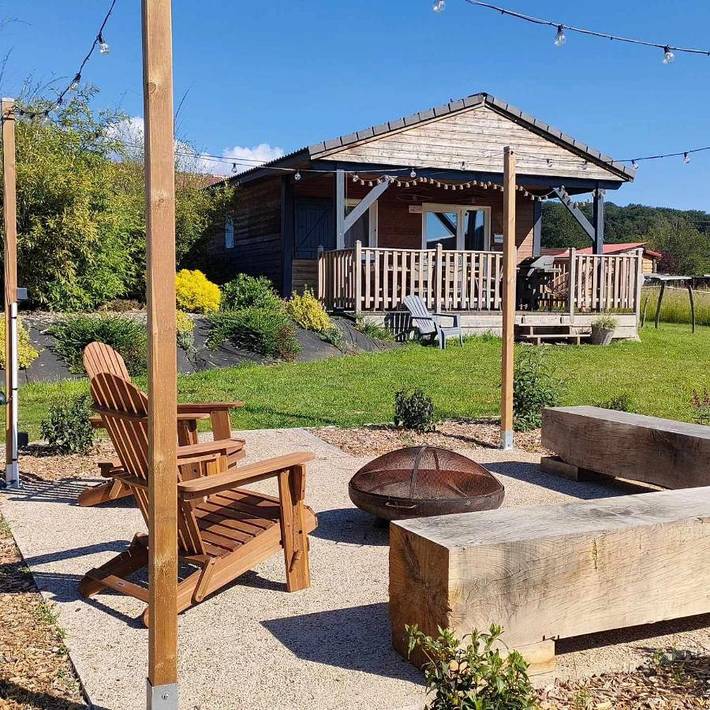 Maison de campagne pour 5 personnes, avec vue ainsi que piscine et jardin à Voudenay