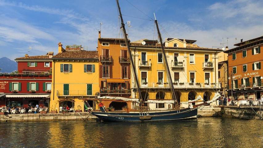 BnB für 2 Personen, mit Balkon und Terrasse in Malcesine