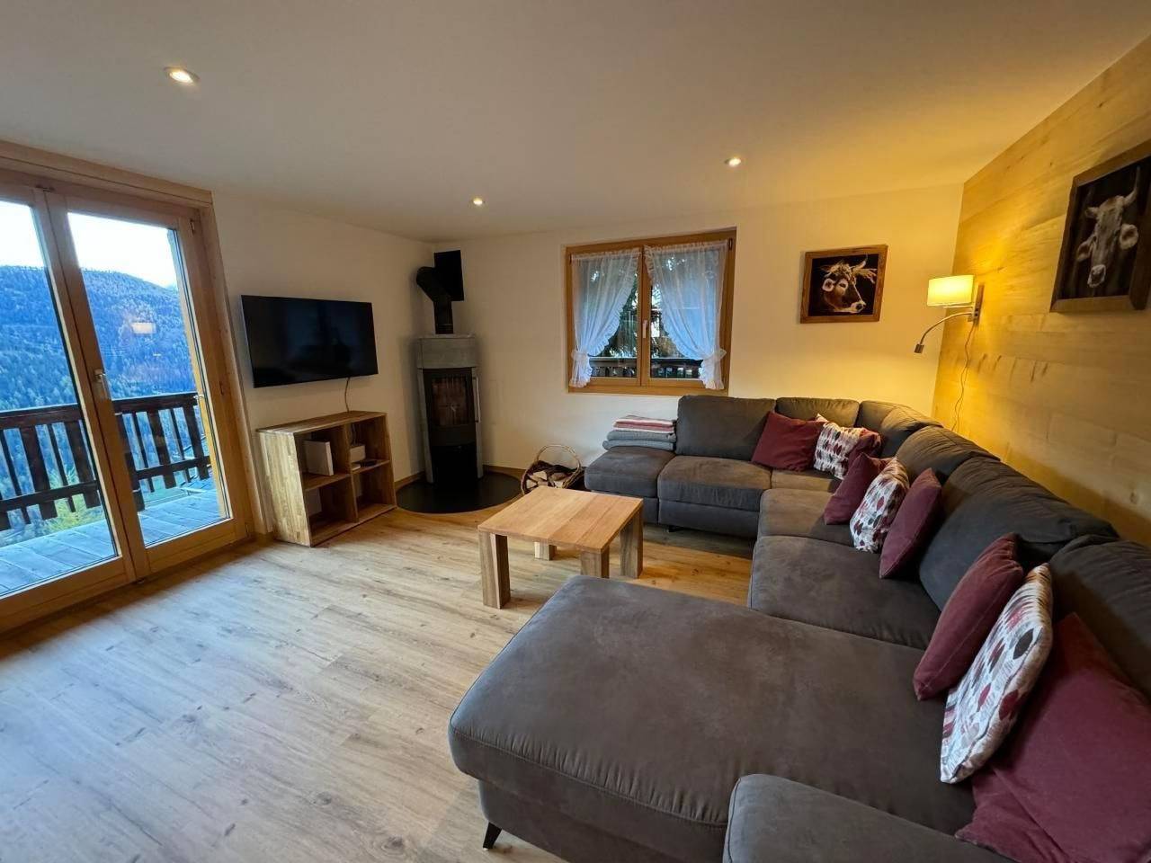 Entire apartment, Wohnung Am Hang in Bellwald, Goms