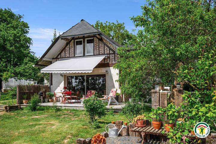 Gîte pour 6 personnes, avec jardin et terrasse à Mirville