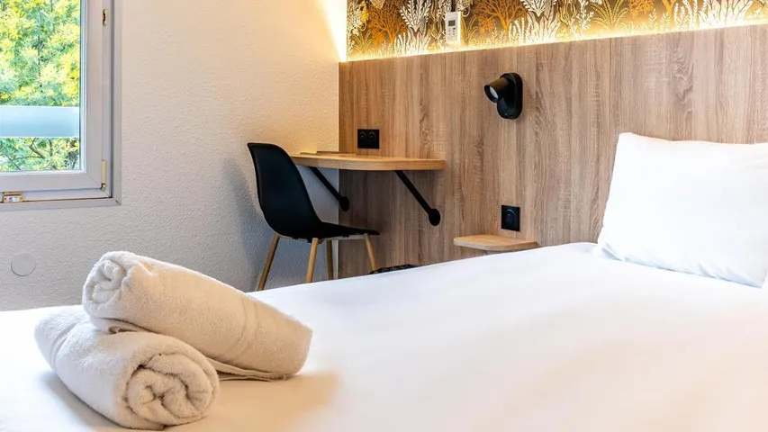 Hotel para 2 personas, con jardín - 1