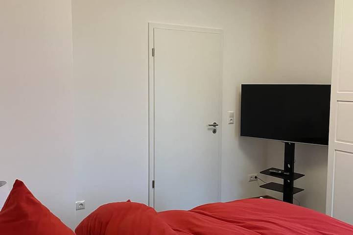 Ganze Wohnung, Luxuriöse Ferienwohnung inmitten der Park-und Schloßstadt Greiz in Greiz, Region Greiz