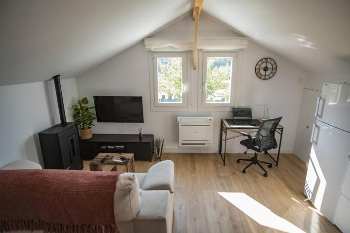 Gîte pour 3 personnes, avec Terrasse et Vue à Aoiz