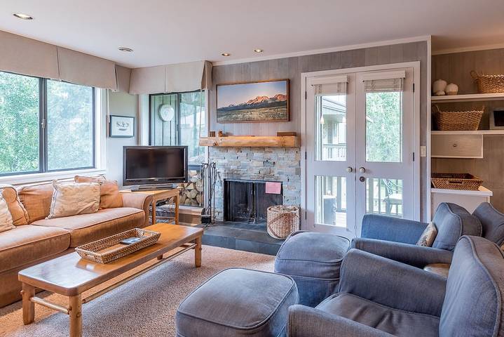 Vacation rental for 6 people, with pool and balcony in Sun Valley ID