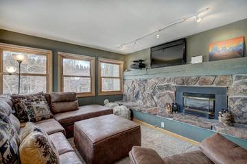 Vacation Rental for 8 Guests in Summit County, Breckenridge, Picture 2