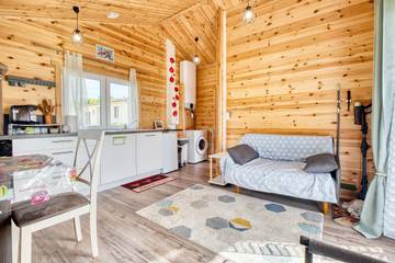 Maison De Vacances pour 4 Personnes dans Thénac, Périgord Pourpre, Photo 2