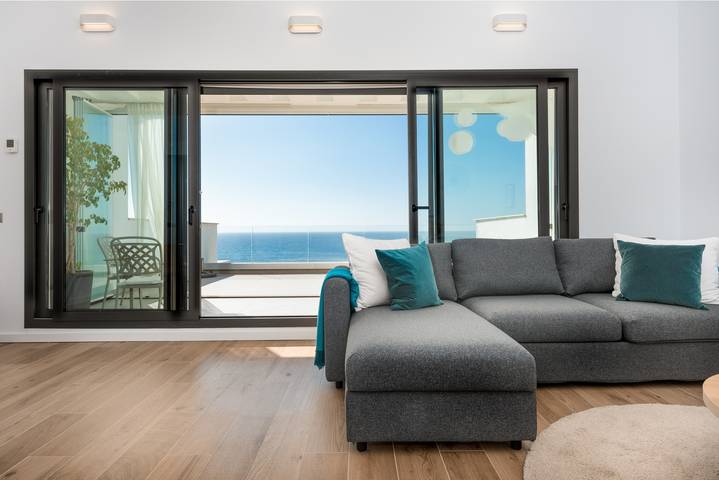 Entire apartment, Apartment 'Apartamento Links Il' with Sea View, Wi-Fi and Air Conditioning in Playa de La Alcaidesa, San Roque