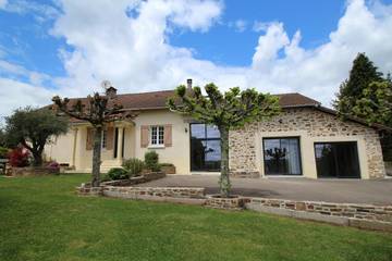 Gîte für 3 Personen, mit Terrasse und Garten sowie Pool in Südfrankreich