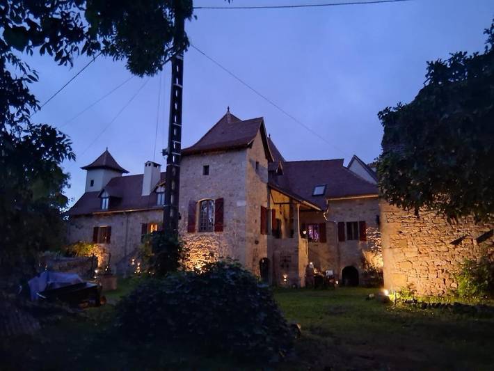 Chambre d’hôte pour 2 personnes, avec jardin ainsi que vue et piscine, animaux acceptés à Figeac - 4