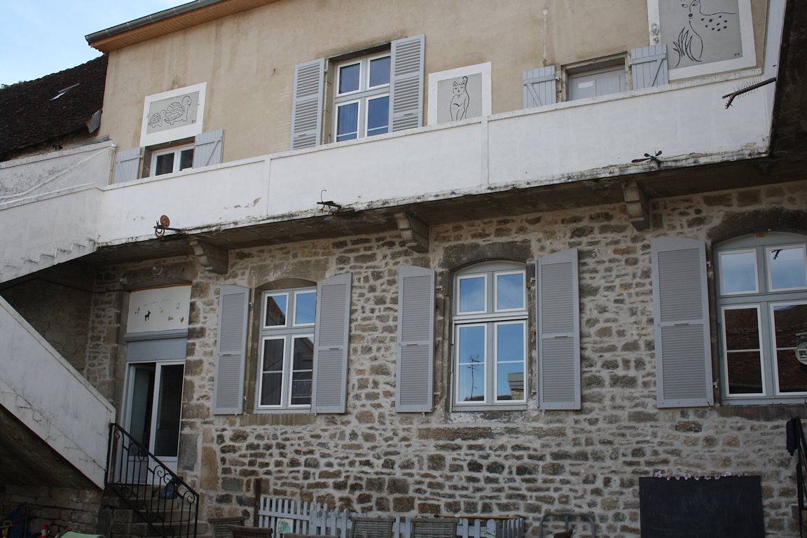 Chambres d'hôtes L'École - Chambre La Primaire in Poligny, Jura