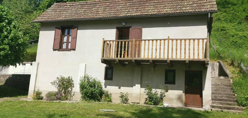 Location de vacances pour 4 personnes, avec vue et balcon à Vic-sur-Cère - 2