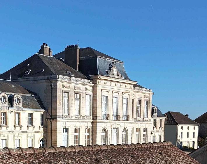 Chambre d’hôte pour 3 personnes, avec Jardin et Vue dans Arceau