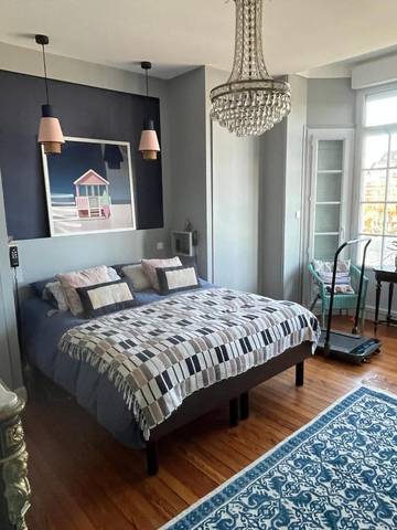 Location de vacances pour 8 personnes, avec vue et jardin dans Plage du Nau