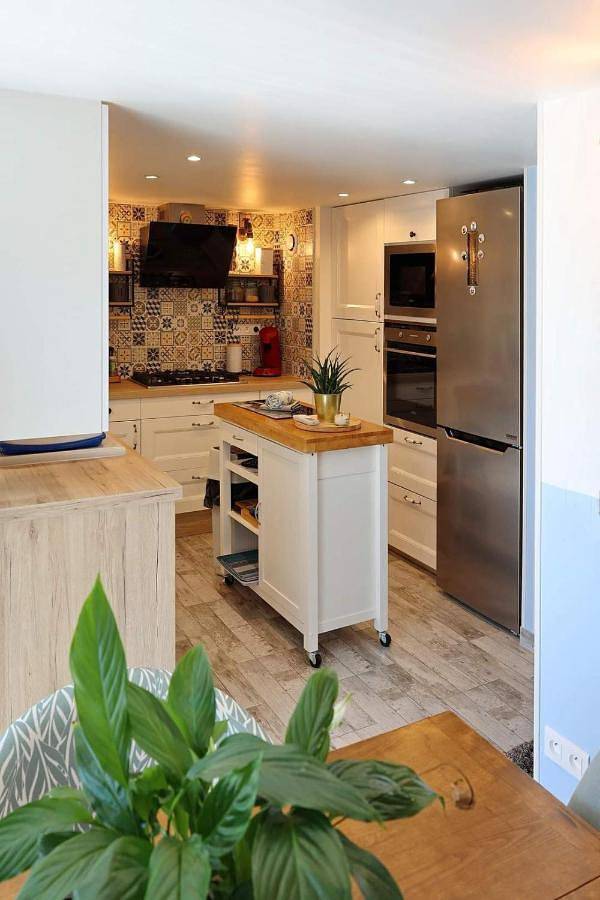 Appartement entier, Two-Bedroom Apartment in Chasseneuil-du-Poitou, Vienne (France)