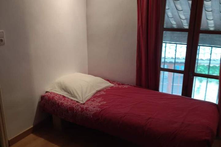 Location de vacances pour 8 personnes, avec terrasse à Saint-Laurent-des-Arbres - 4