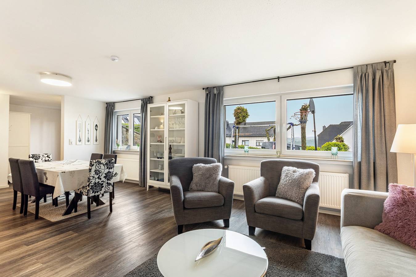 Ganze Wohnung, Ferienwohnung 'Gute Zeit' mit privater Terrasse, privatem Garten und Wlan in Langscheid (Sorpesee), Sundern