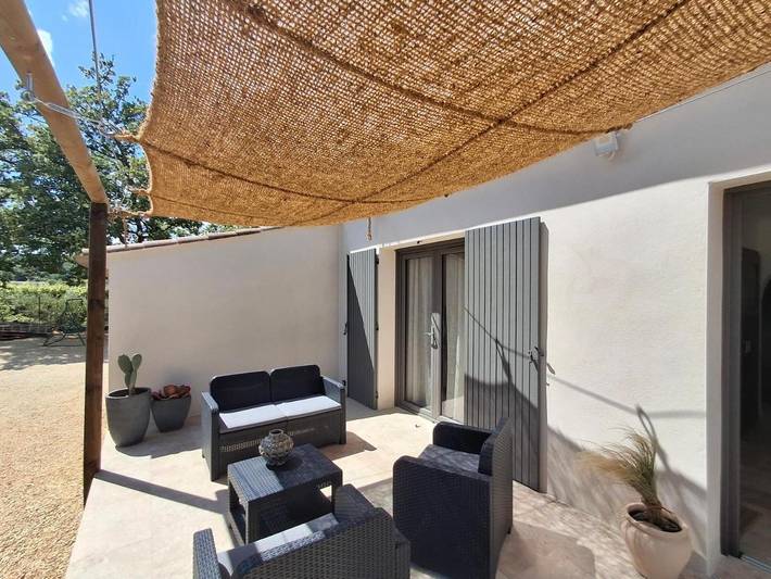 Location de vacances pour 6 personnes, avec jardin et vue, animaux acceptés à Saint-Paulet-de-Caisson - 2