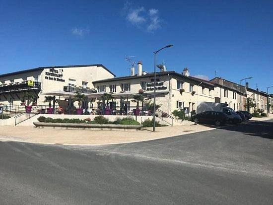 Hôtel pour 2 personnes, avec jacuzzi et jardin ainsi que piscine et sauna, animaux acceptés dans la Meuse - 2