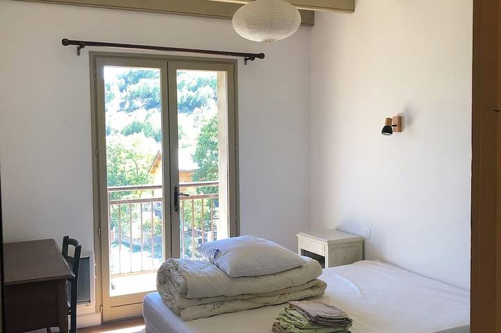 Location de vacances pour 8 personnes, avec balcon et jardin à Dorres - 4