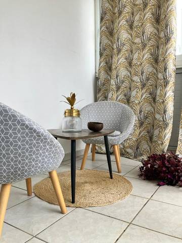 Gîte pour 2 personnes, avec terrasse et vue dans Sainte-Clotilde