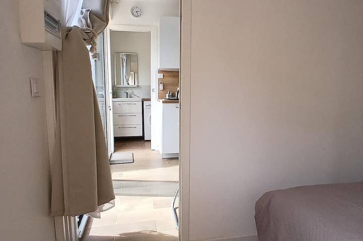 Apartamento entero, Quiet apartment with pool in Peymeinade, Costa mediterránea (Francia)