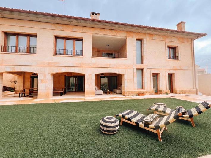 Casa rural para 18 personas, con jardín y vistas en Tierra de Campos - 2