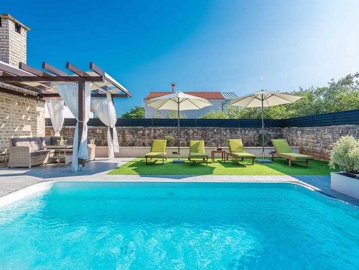 Dalmatian Holiday house Marcella with pool in Pridraga, Donji Karin