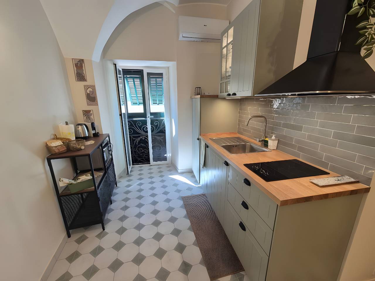 Apartamento entero, Apartamento 'La Tana Dei Marinai' con Wi-Fi y Aire Acondicionado in Bordighera, Riviera di Ponente