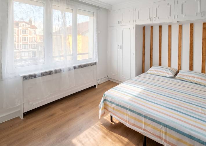 Maison de vacances pour 10 personnes, avec Jardin à Bondy