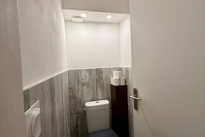 Ganze Wohnung, Apartment-Private Bathroom-Apartment-Mountain view-1 in Cluses, Region Bonneville