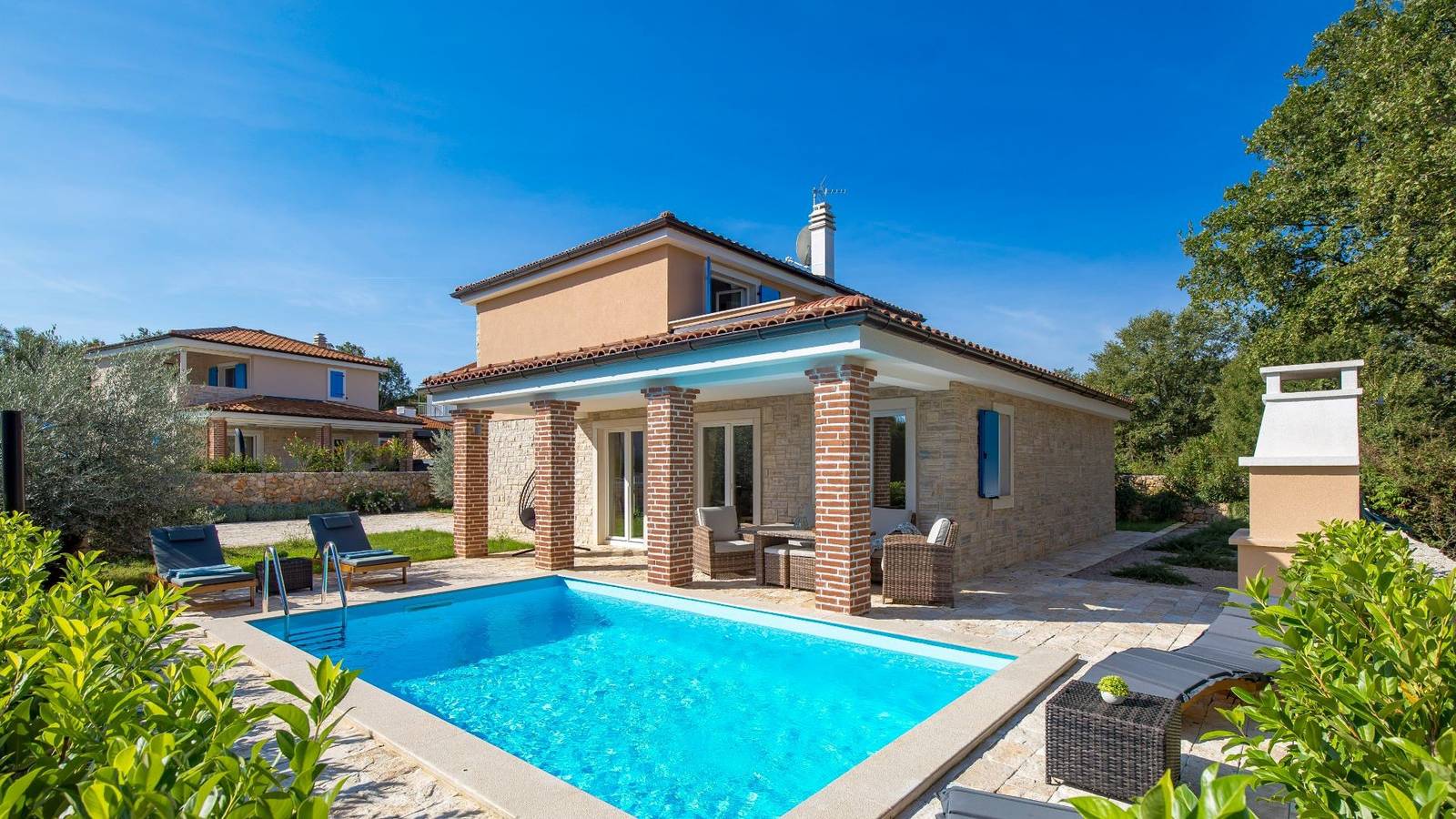 Familienvilla Di mit Pool in Malinska-Dubašnica, Krk