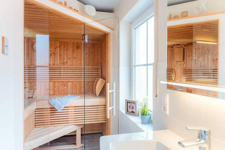 Ferienpark für 7 Personen, mit Whirlpool und Sauna in Burhave