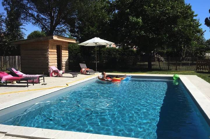 Location de vacances pour 10 personnes, avec Terrasse et Jardin à Saint-Loubès