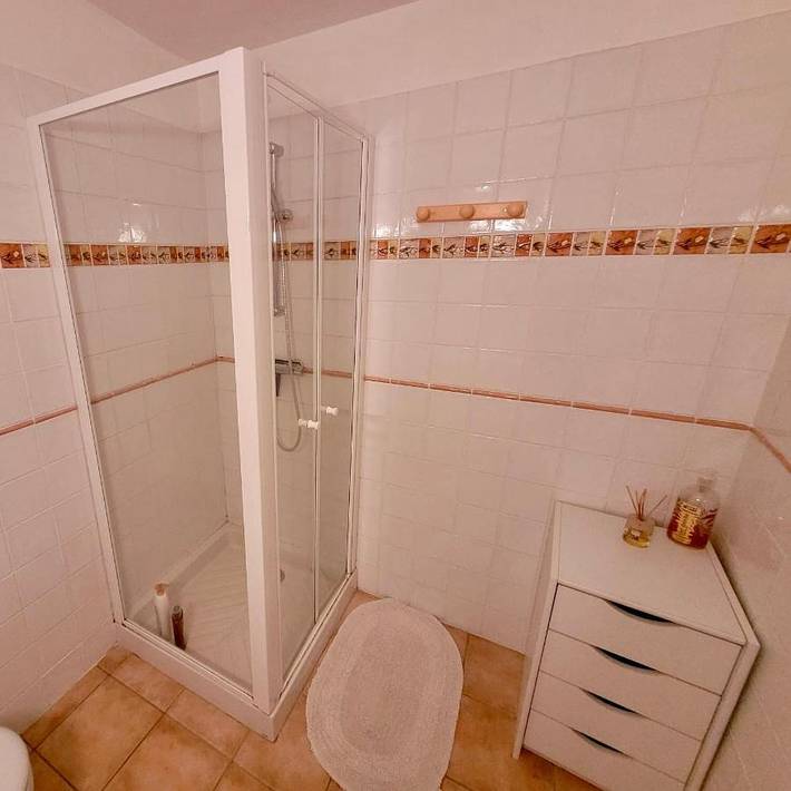 Location de vacances pour 8 personnes, avec vue et jardin, animaux acceptés à Lussas - 4