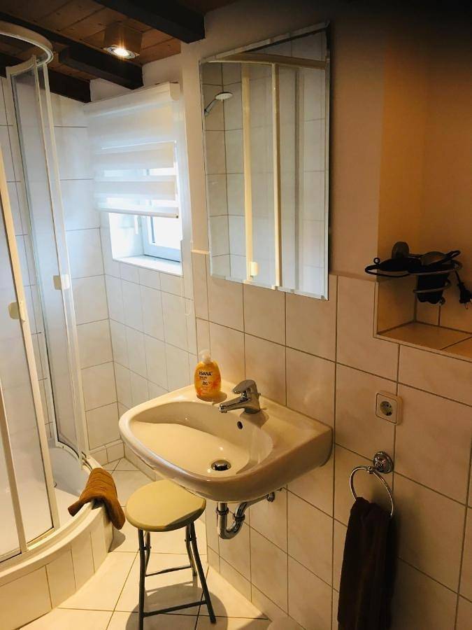 Ganze Wohnung, Ferienwohnungen in Kahnsdorf - Hainer See - südlich von Leipzig - in ruhiger Lage in Kahnsdorf, Neukieritzsch