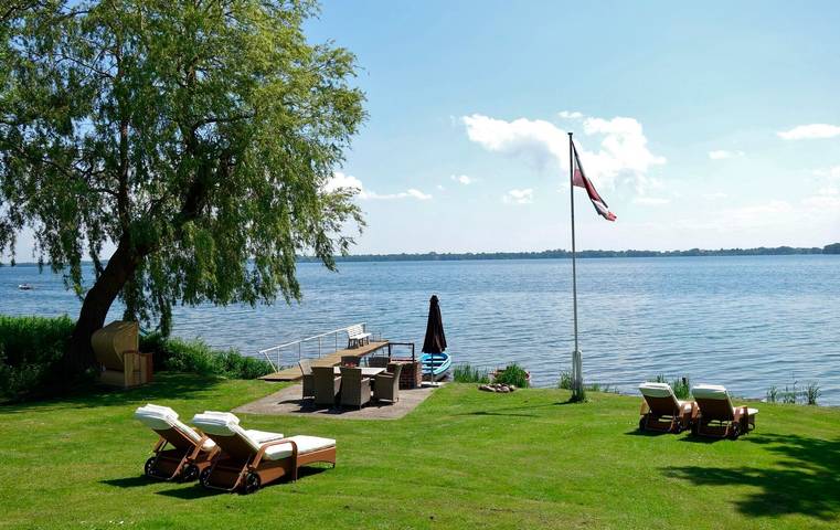 Ferienwohnung für 3 Personen, mit Sauna und Seeblick sowie Terrasse und Garten in Wittensee - 2
