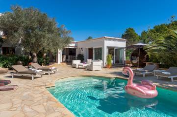 Villa in Santa Eulària des Riu, Ibiza Osten für 10 