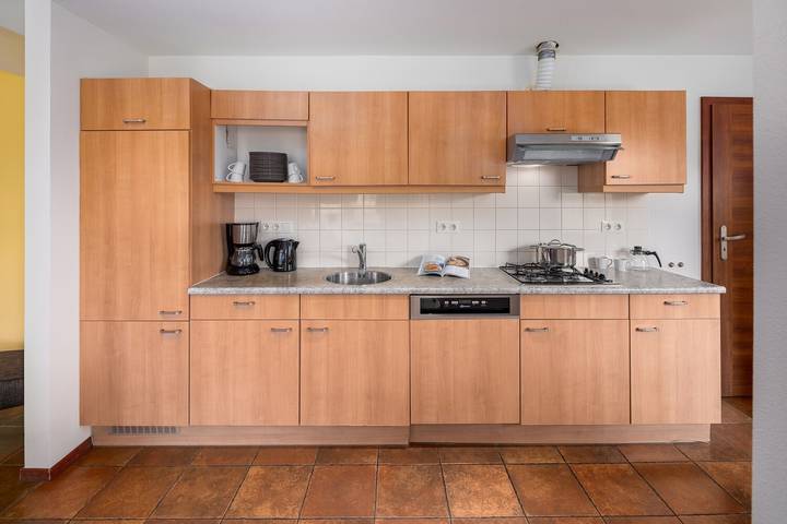 Bungalow für 14 Personen, mit Sauna und Terrasse sowie Garten in Mosel-Saar - 3