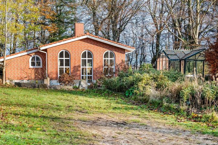 Ferieudlejning for 8 personer, med Terrasse i Varde