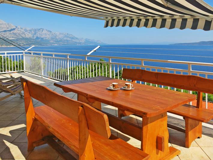 Ferienwohnung für 6 Personen, mit Balkon in Marusici