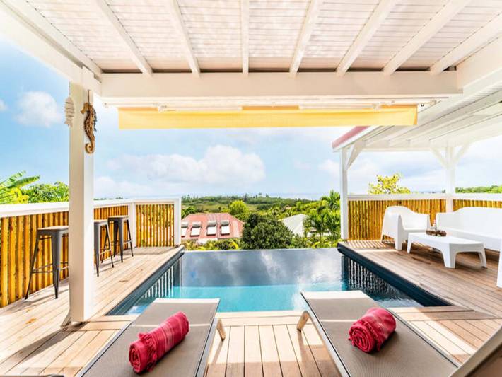 Appartement de vacances pour 6 personnes, avec piscine et jardin, adapté aux familles