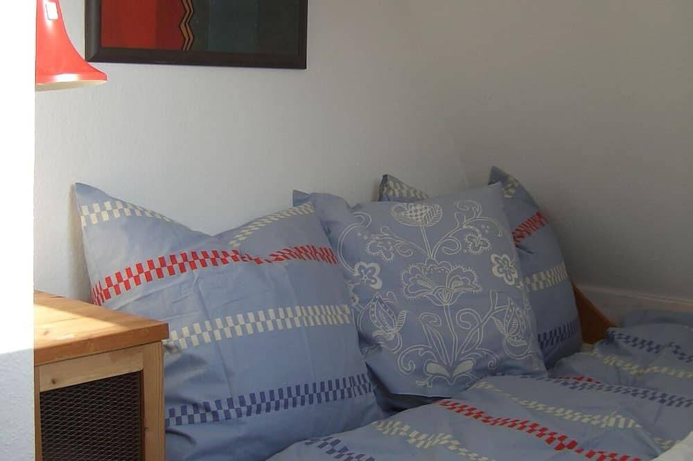 Strandnahes Ferienhaus für 2 - 6 Personen mit tollem Garten in Jellenbek, Schwedeneck