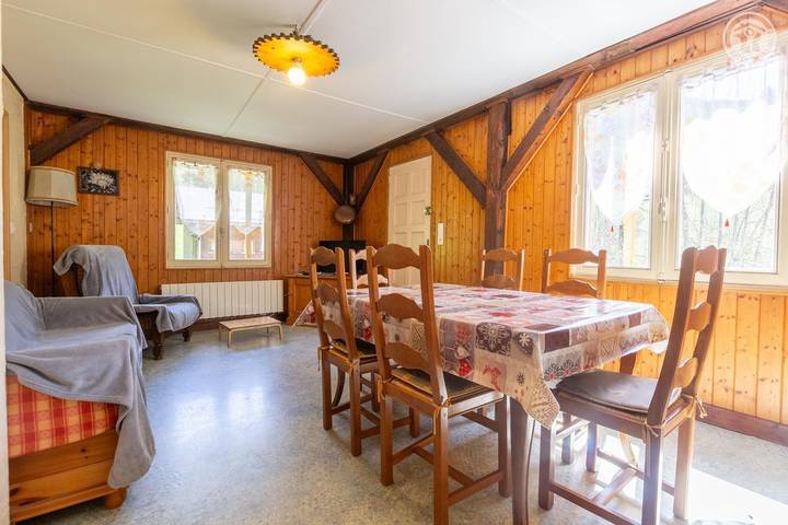 Gîte pour 6 personnes, avec jardin dans Arêches - 2