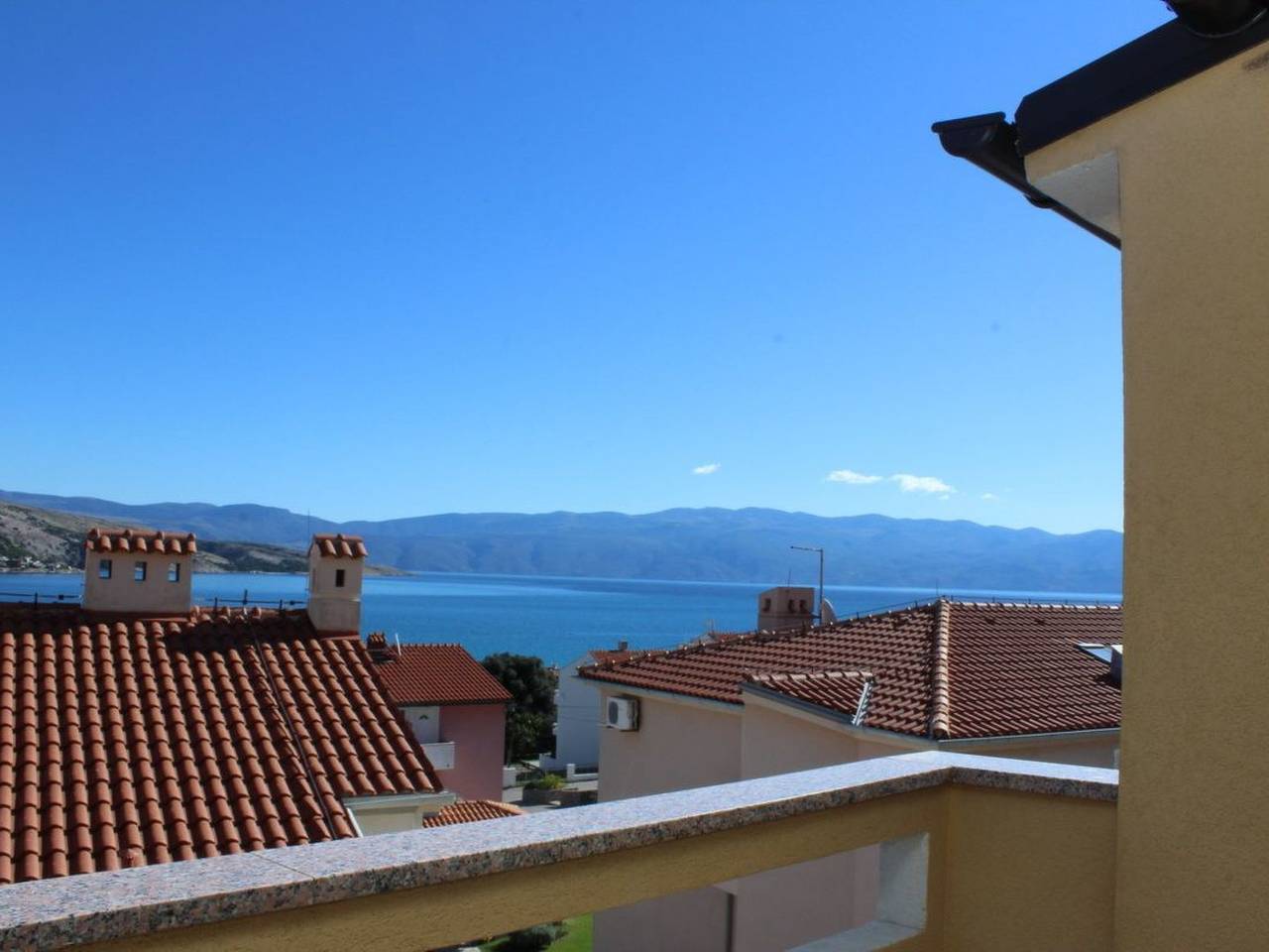 Appartement entier, Wohnung in Baška mit Eigenem Balkon in Zarok, Baška