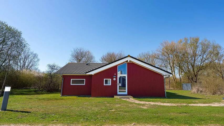 Ferienhaus für 9 Personen, mit Terrasse und Sauna sowie Whirlpool, mit Haustier in Großenbrode - 2