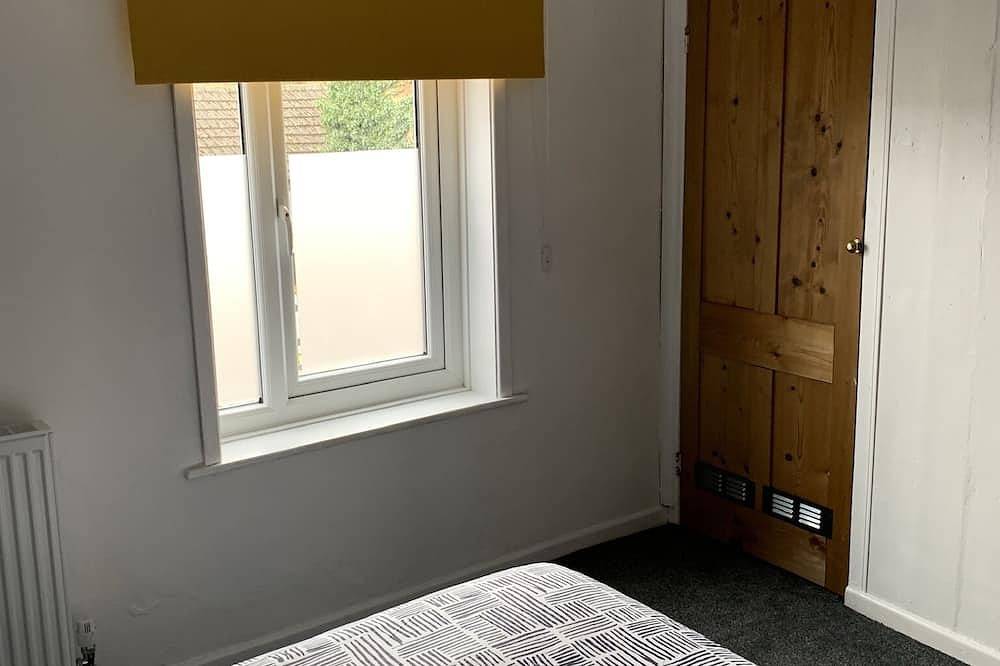 Fully Furnished Town House. in Whittlesey Town, Cambridgeshire